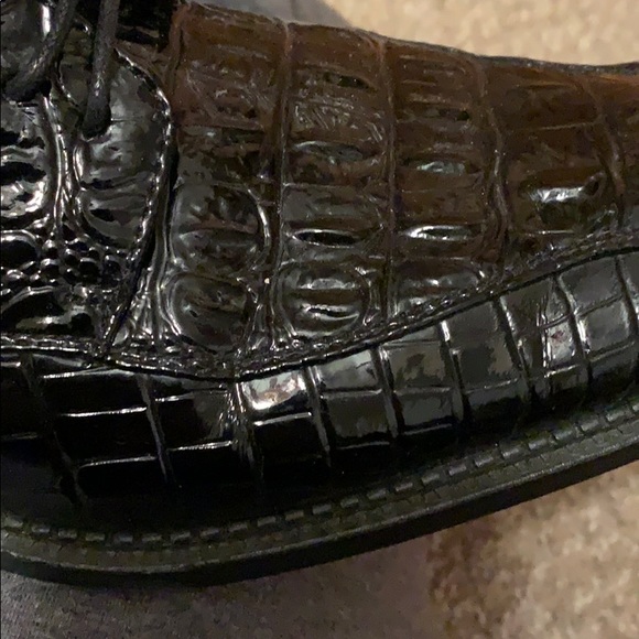 SALE! Stylish Dress Shoe - Picture 6 of 7